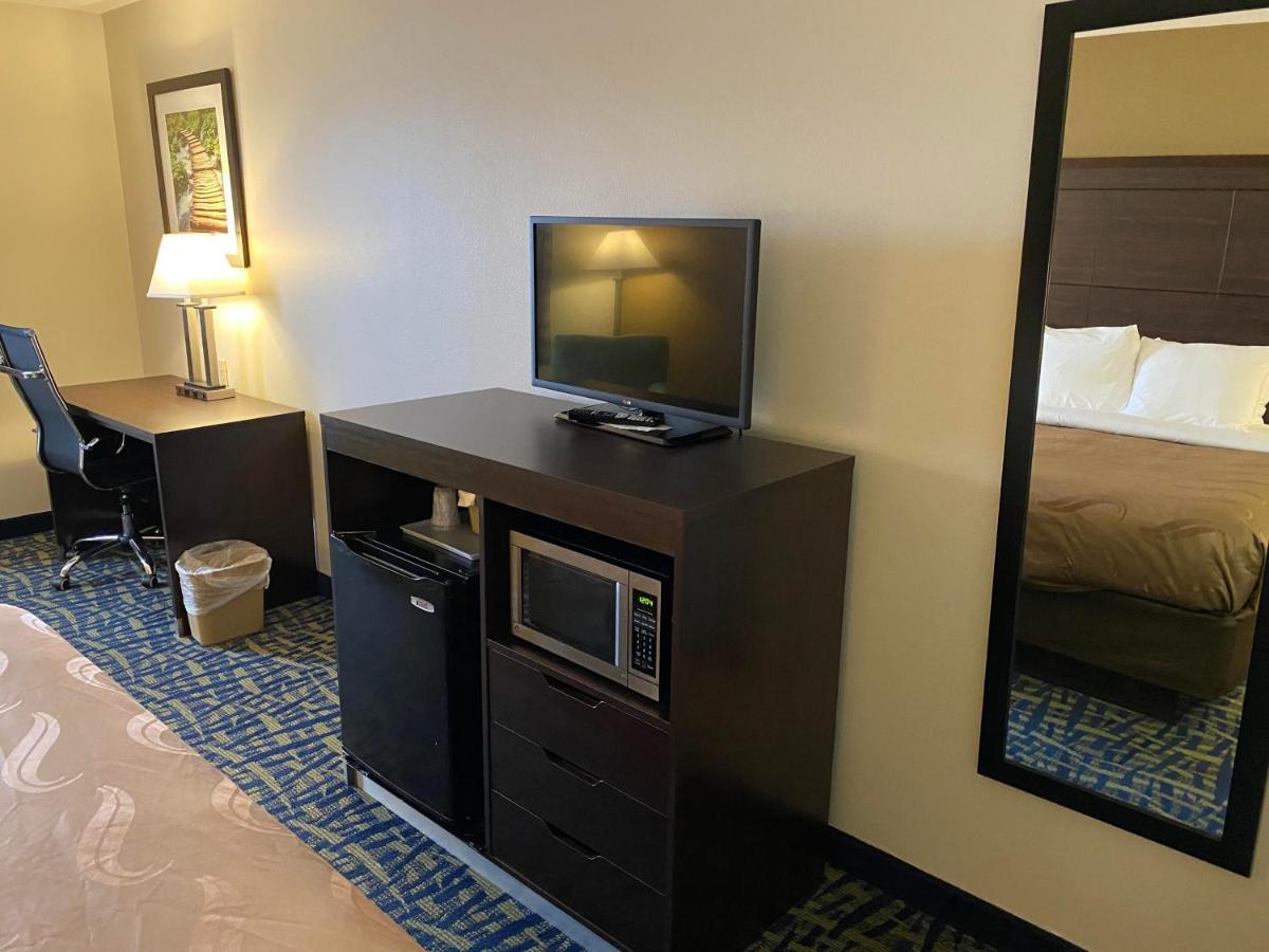 Quality Inn Rochelle Экстерьер фото
