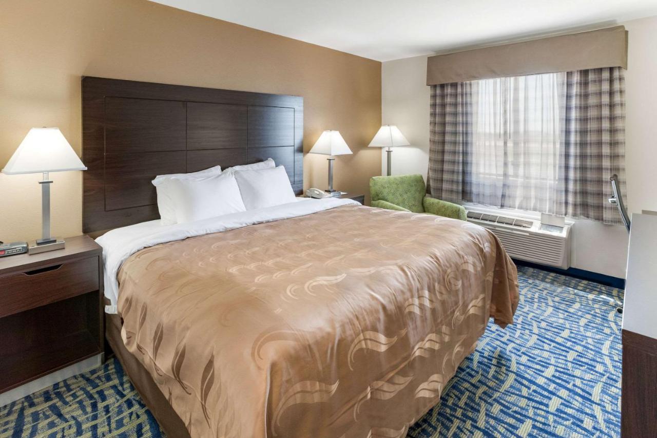 Quality Inn Rochelle Экстерьер фото