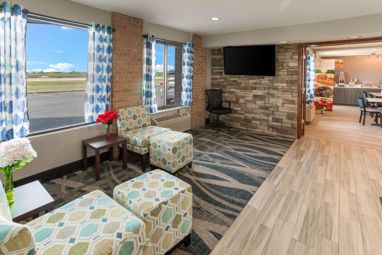 Quality Inn Rochelle Экстерьер фото