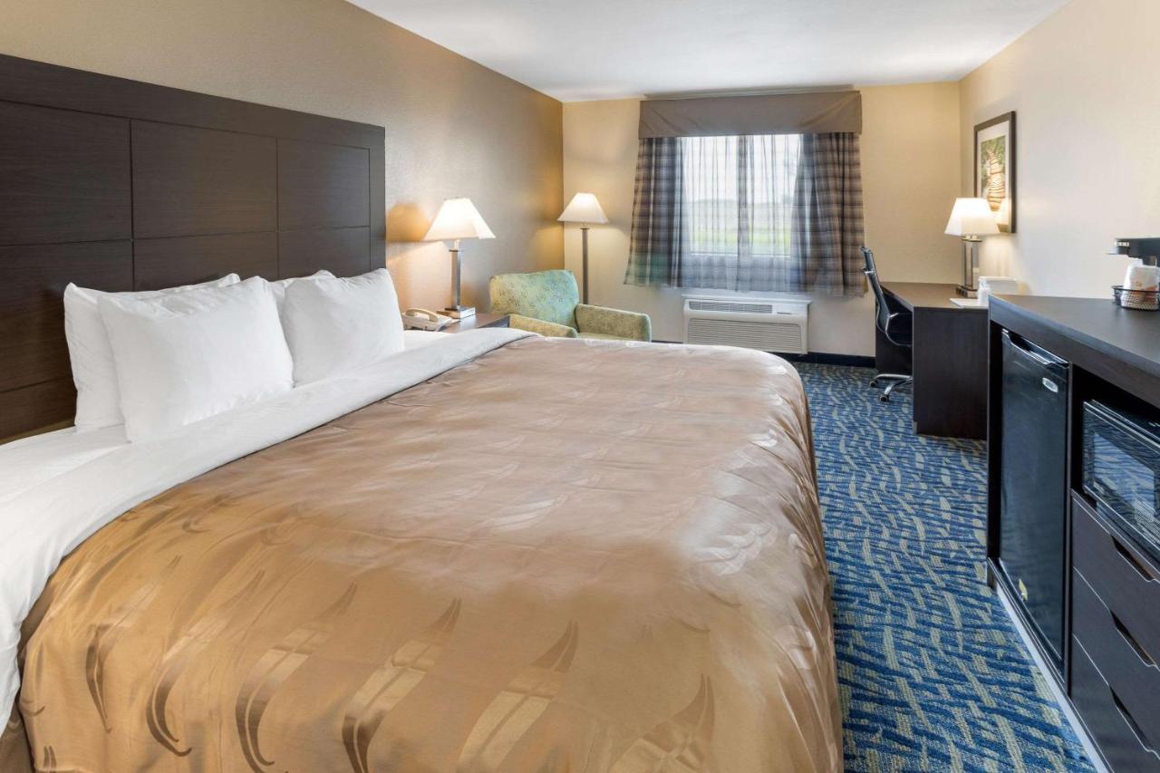 Quality Inn Rochelle Экстерьер фото
