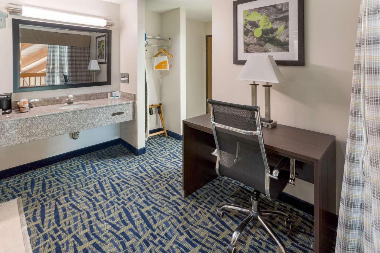 Quality Inn Rochelle Экстерьер фото