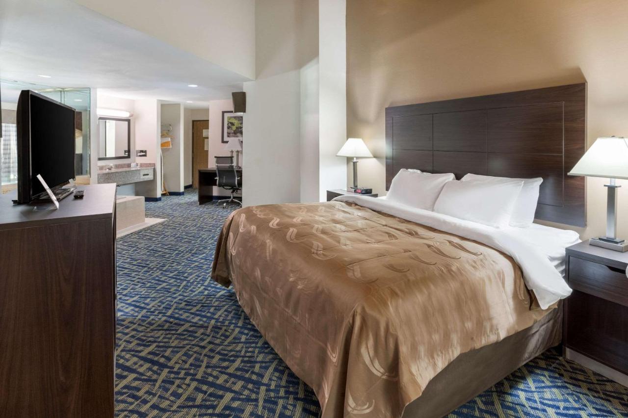 Quality Inn Rochelle Экстерьер фото