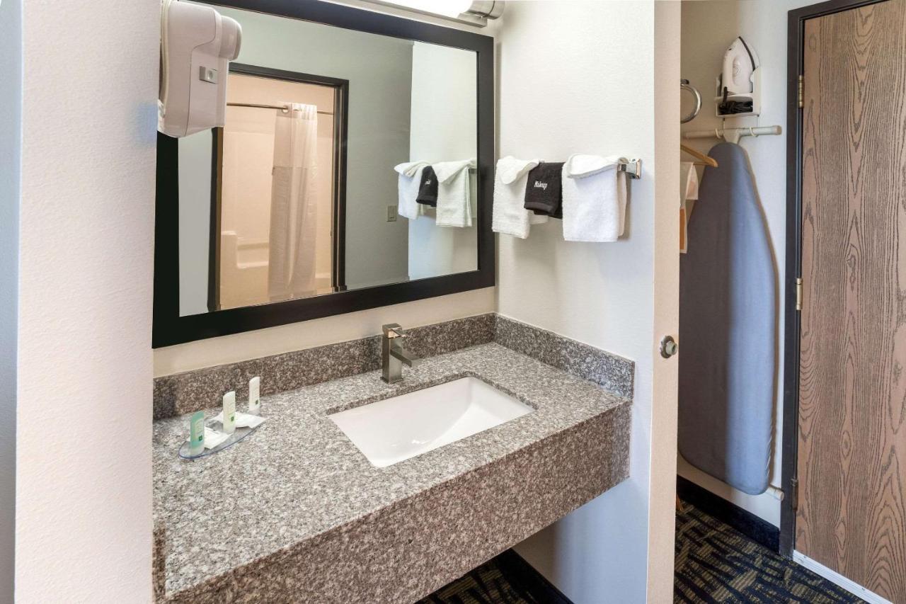Quality Inn Rochelle Экстерьер фото