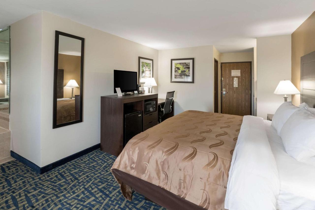 Quality Inn Rochelle Экстерьер фото